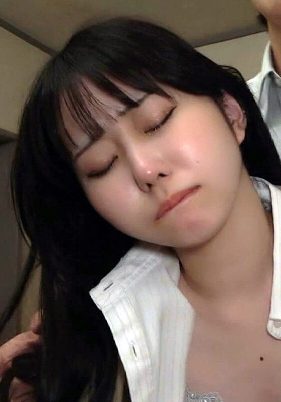 セクハラ老害ジジイの動画コレクション！感じたく無いのに感じてしまう色白スレンダー女性社員！ アイキャッチ画像 【無料毎日av-tube】